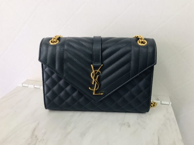 YSL 487206 エンベロープ チェーンショルダーバッグ