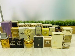 使いかけでも大丈夫!香水や化粧品の買取!青葉区で売るなら買取おりづる横浜青葉店にお任せください!!