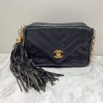 CHANEL シャネル キャビアスキン Vステッチ フリンジ チェーンショルダーバッグ