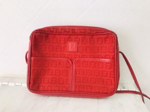 横浜市南区弘明寺で【フェンディ(FENDI)買取】ブランド品を売るなら買取おりづる横浜弘明寺店へ!