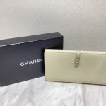 CHANEL シャネル ココボタン 財布 レザー