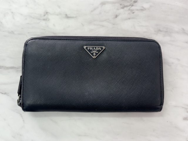 PRADA レザー 長財布