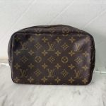 LV モノグラム トゥルーストワレット23 M47524