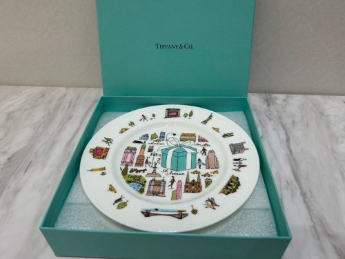 横浜市青葉区で【ブランド食器】の買取なら！買取おりづる横浜青葉店にお任せください！