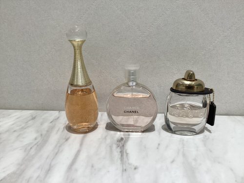 横浜市青葉区で『香水 コスメ』の買取なら買取おりづる横浜こどもの国店にお任せください！