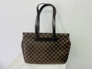 横浜市南区弘明寺で【ルイヴィトン】ブランド売るならリサイクルショップ買取おりづる横浜弘明寺店へ！