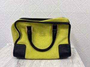 横浜市南区井土ヶ谷で【ロエベ(LOEWE)買取】ブランド品を売るなら買取おりづる横浜弘明寺店へ!