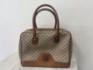 横浜市南区井土ヶ谷で【セリーヌ（CELINE）買取】バッグや財布を売るなら買取おりづる横浜弘明寺店へ！