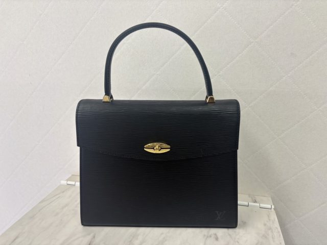 LV エピ マルゼブル ハンドバッグ M52372