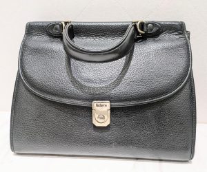 世田谷区で【Burberrys（バーバリー）買取】バーバリーの出張買取なら買取おりづる成城学園前店へ！！