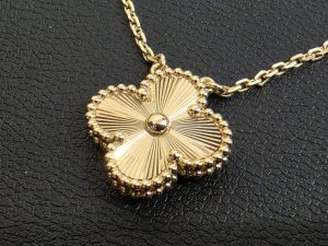藤枝市で【ヴァンクリ（Van Cleef & Arpels） 買取】ヴァンクリの高価買取なら買取おりづる藤枝駅前店へ！