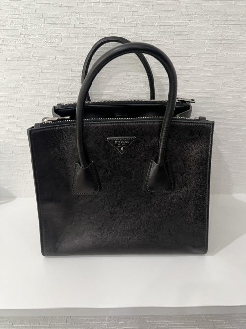 横浜市都筑区で【プラダ(PRADA）買取】ブランドバッグの買取！リサイクルショップ買取おりづる横浜センター北店へ！
