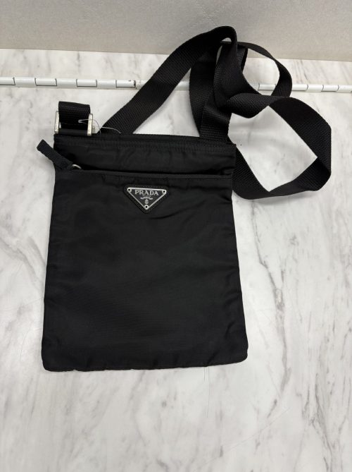 静岡市葵区で【PRADA/プラダ買取 静岡】プラダバックの高価買取なら買取おりづるドン・キホーテSBS通り店へ