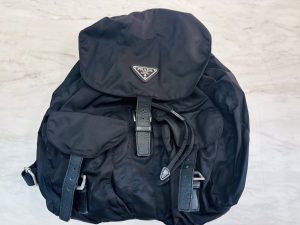横浜市南区六ッ川で【プラダ（PRADA）買取】バッグや財布の買取！リサイクルショップ買取おりづる横浜弘明寺店へ！