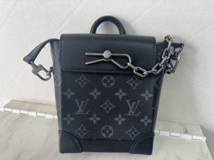 横浜市港南区上大岡で【ルイヴィトンの買取】ブランド買取ならリサイクルショップ買取おりづる横浜弘明寺店へ！