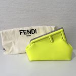 FENDY フェンディ ファースト クラッチバッグ