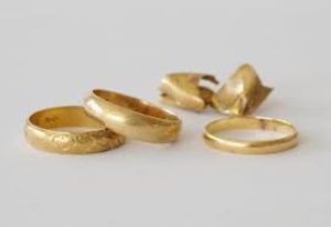 静岡県藤枝市で【金/アクセサリー 買取 静岡】金/貴金属の高価買取なら買取おりづる藤枝店へ