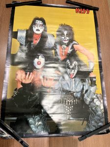 汚れていても、ボロボロのポスター コレクション品でも大丈夫です!横浜市都筑区で【ポスター コレクション品】を売るなら買取おりづる横浜センター北店にお任せください♪