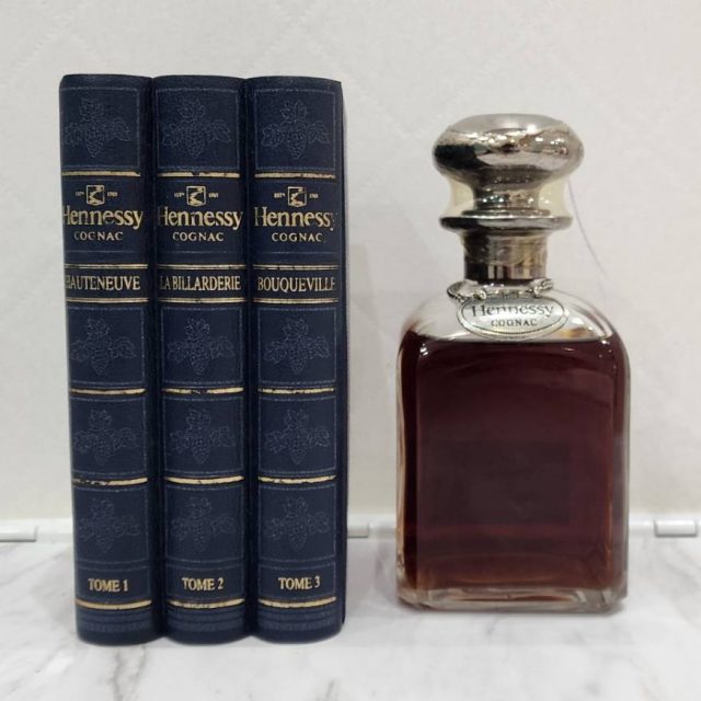 ヘネシー コニャック シルバートップ ライブラリー デキャンタ 700ml