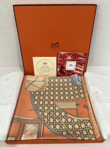 HERMES エルメス カレ90 LES VOITURES A TRANSFORATION 幌の馬車