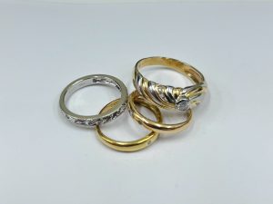 町田市成瀬で『金 プラチナ』の買取なら買取おりづる横浜こどもの国店にお任せください！