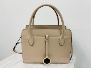 横浜市南区井土ヶ谷で【BVLGARI(ブルガリ)】の高価買取！リサイクルショップ買取おりづる横浜弘明寺店におまかせください！