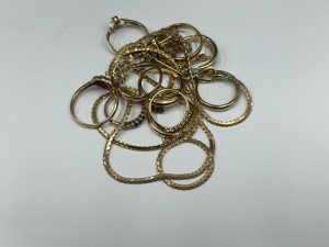横浜市青葉区で『金 貴金属』の買取なら買取おりづる横浜こどもの国店にお任せください！