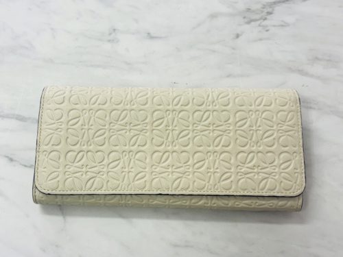 横浜市港南区上大岡で【ロエベ（LOEWE）の買取】ブランド買取ならリサイクルショップ買取おりづる横浜弘明寺店へ！