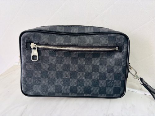 横浜市南区弘明寺で【ルイヴィトン】ブランド売るならリサイクルショップ買取おりづる横浜弘明寺店へ！