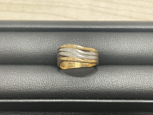 東京都世田谷区砧で【金・プラチナ】貴金属・アクセサリーの高価買取なら買取おりづる成城学園前店へ！