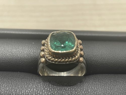横浜市南区弘明寺で【ジュエリー】ダイヤ・エメラルドの買取ならリサイクルショップ買取おりづる横浜弘明寺店へ！