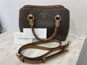 横浜市泉区いずみ中央で【マイケルコース MK】ブランドバッグの買取ならリサイクルショップ買取おりづるいずみ中央店へ！