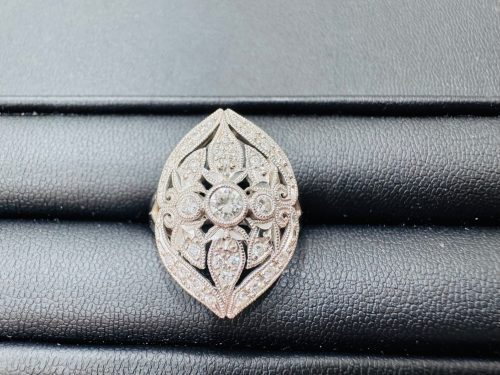 静岡県沼津市で【アクセサリー 買取 沼津 】アクセサリーの高価買取なら買取おりづるマックスバリュ沼津沼北店へ♪