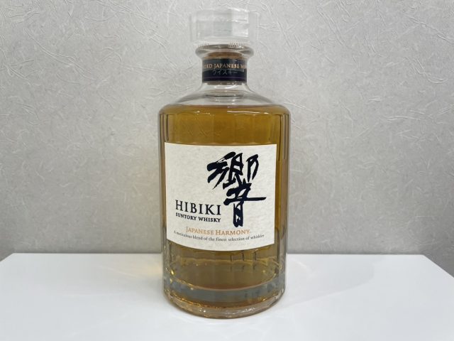 響 HIBIKI JAPANESE HARMONY 700l 43%