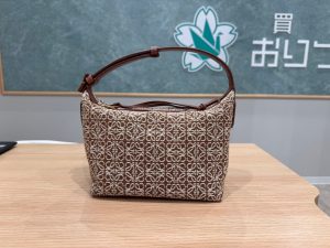 沼津市で【ロエベ（LOEWE） 買取 沼津】ロエベの高価買取なら買取おりづるマックスバリュ沼津沼北店へ！