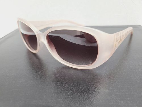 【　FENDI　】サングラス 　レディース\新品同様‐華麗なる官能‐ズッカ FENDI 】サングラス レディース新品同様‐華麗なる官能‐ズッカ