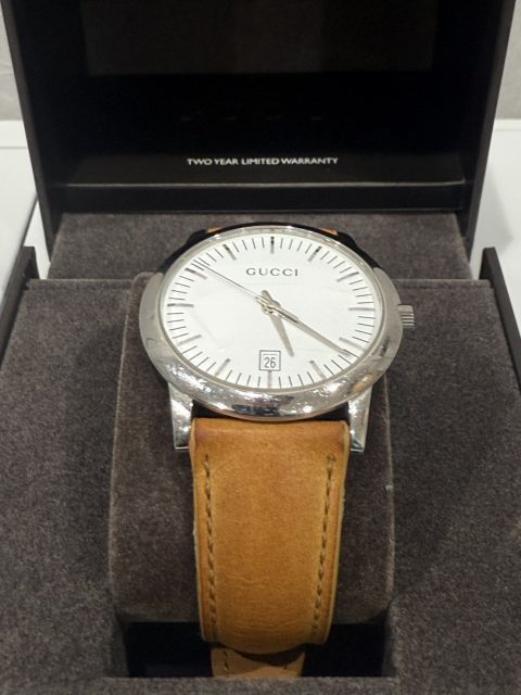 GUCCI　グッチ　クオーツ時計　5600M　ブランド時計