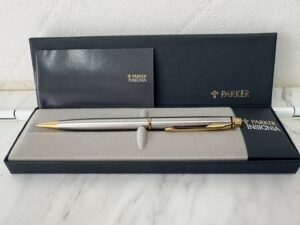 横浜市南区弘明寺で【万年筆やボールペンの買取】なら！買取おりづる横浜弘明寺店です！