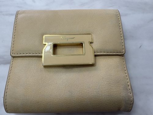 横浜市南区弘明寺で【Ferragamo(フェラガモ)】の高価買取！買取おりづる横浜弘明寺店におまかせください！