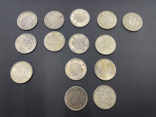 横浜市泉区和泉中央で【１００円銀貨】古銭の買取なら買取おりづるロピアいずみ中央店にお任せください！