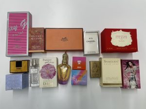 横浜市泉区和泉中央で【ブランド香水・化粧品】の買取なら買取おりづるロピアいずみ中央店にお任せください！