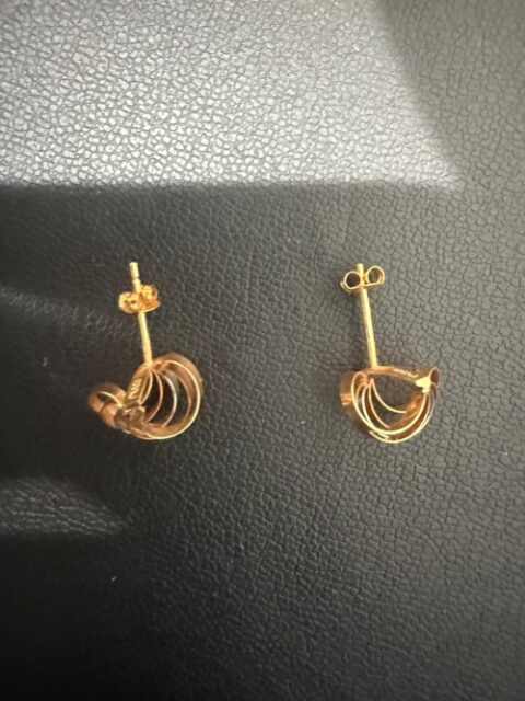 金　貴金属　K18　ピアス　アクセサリー　