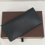 LOUIS VUITTON ルイヴィトン タイガ ポルト・バルール・カルト・クレディ アルドワーズ