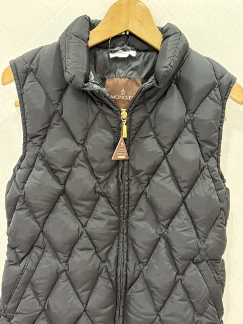 静岡市駿河区で【モンクレール/MONCLER買取 静岡 】モンクレールの高価買取なら買取おりづる静岡ドン・キホーテパウSBS通り店へ♪