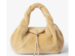 フェンディのフェイクファーバッグ