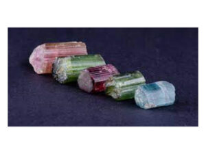 さまざまな色の鉱石