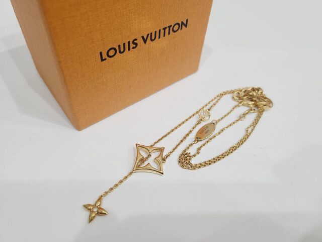 LV フラワーグラム ネックレス M01234