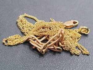 横浜市南区で【金・貴金属】K18アクセサリーの買取なら買取おりづる横浜弘明寺店へ!