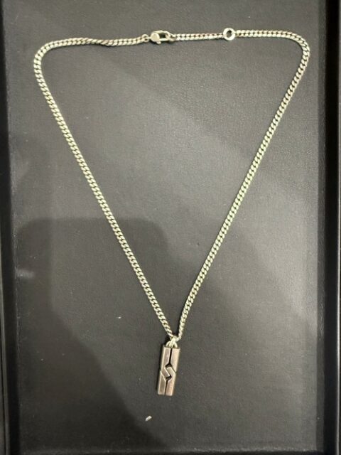 グッチ GUCCI インフィニティ ノット アクセサリー