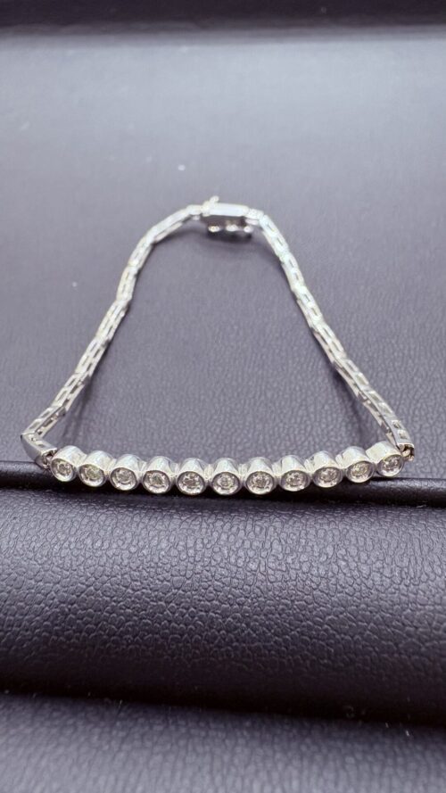 函南町で【金・貴金属 買取 函南】金・貴金属の高価買取なら買取おりづるマックスバリュ函南間宮店へ♪